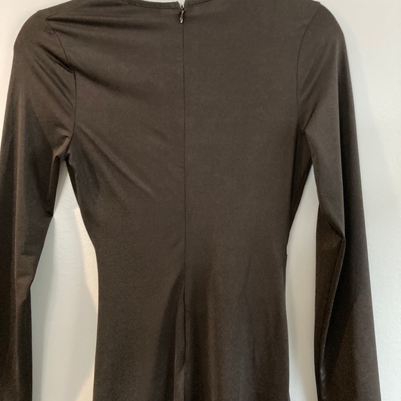 Black Keyhole Body-con Dress - Picture 4 of 4